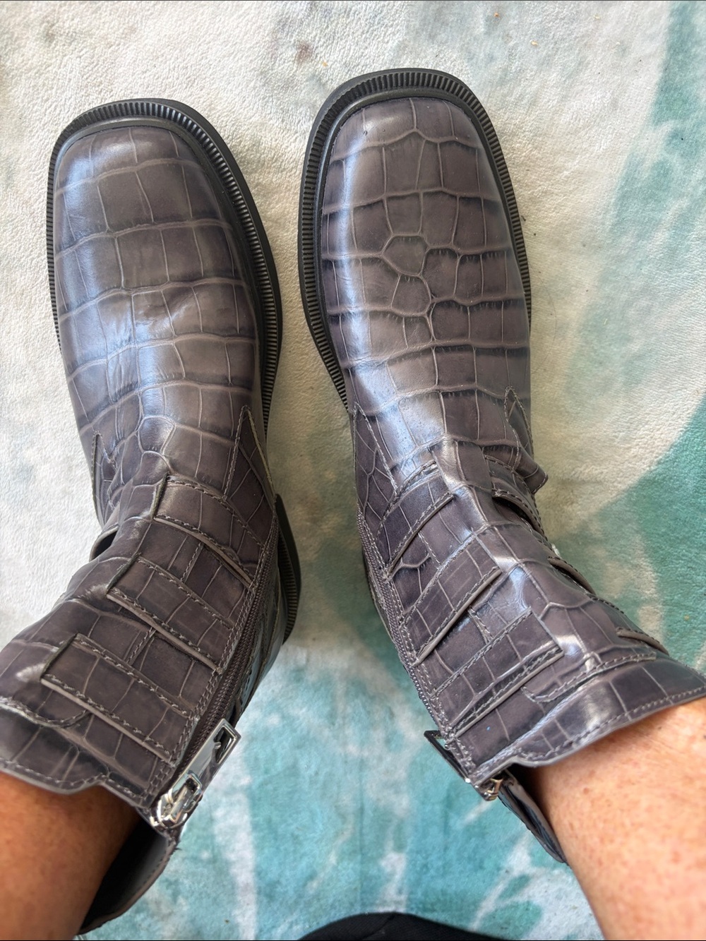 Franco Sarto Men's Croc-Embossed Leather Chukka Boots in Gray